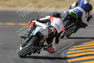 media/Oct-08-2022-SoCal Trackdays (Sat) [[1fc3beec89]]/Turn 11 Backside (1145am)/